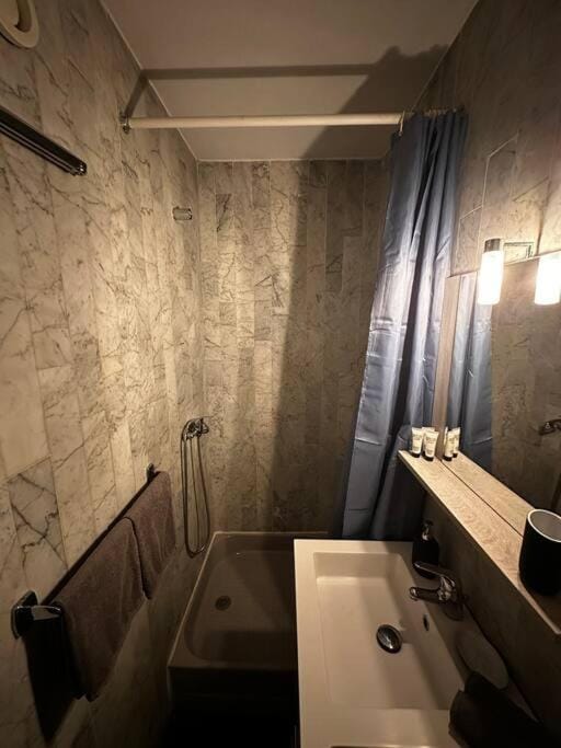 Superbe studio avec piscine ext Apartment in Antibes