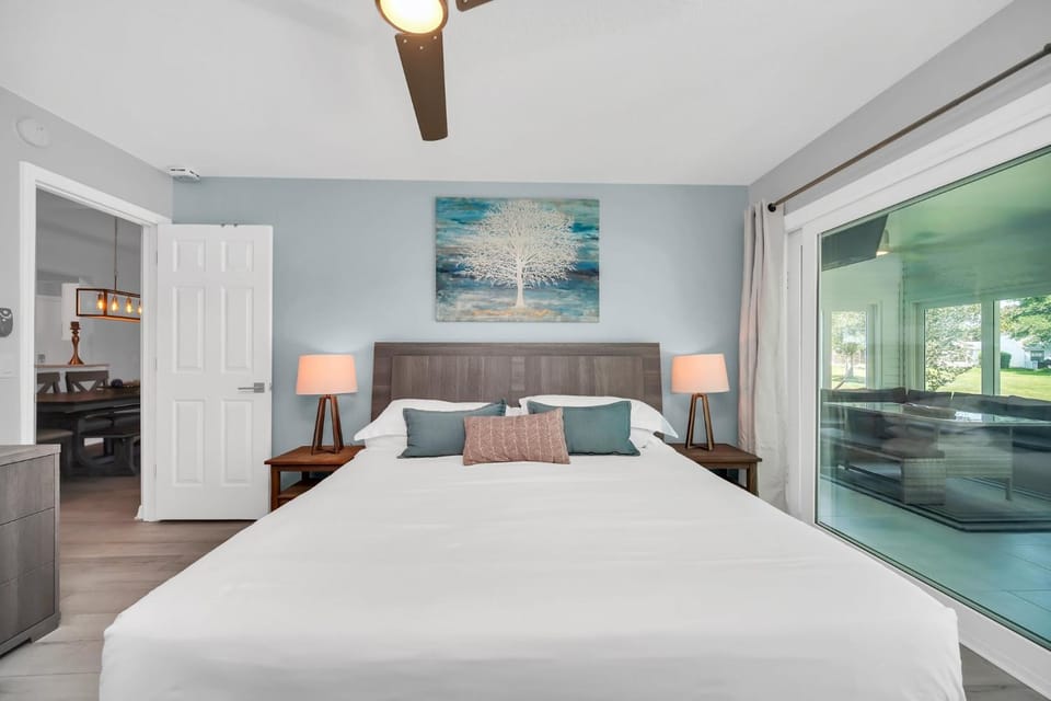 Waterfront 3Bed in The Villages House in The Villages