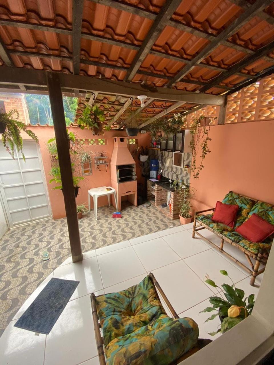 BBQ facilities, Seating area