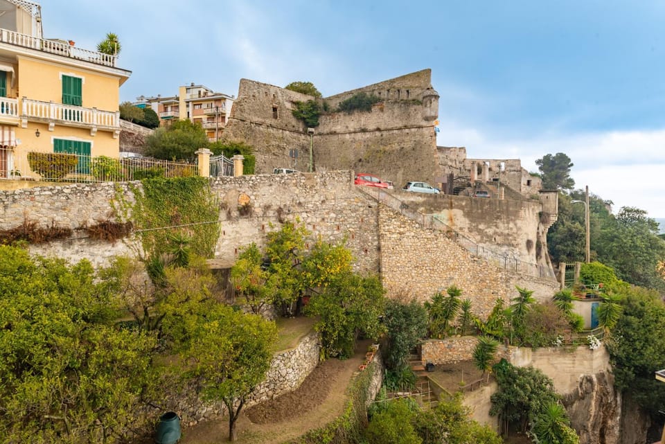 Nearby landmark, Natural landscape, Landmark view