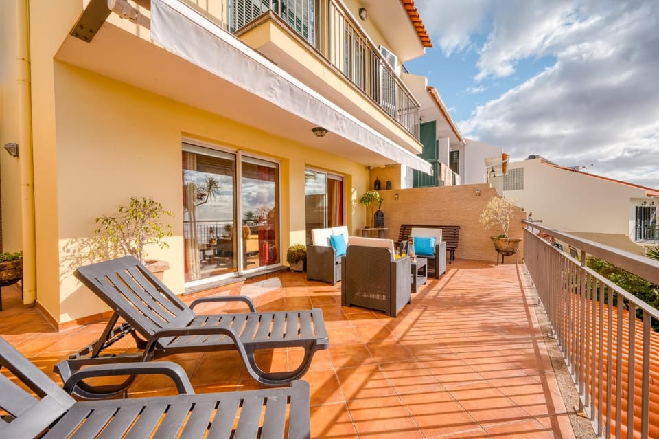 Balcony/Terrace, Seating area, sunbed