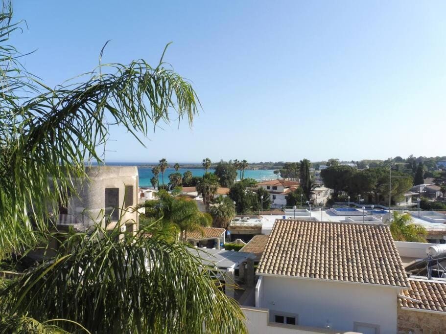 Appartamento in Villa a 100 metri dal mare Apartment in Fontane Bianche