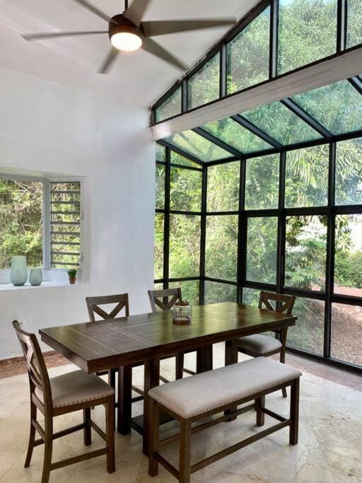 Haven Hill Place (New!!!) Villa in Caguas