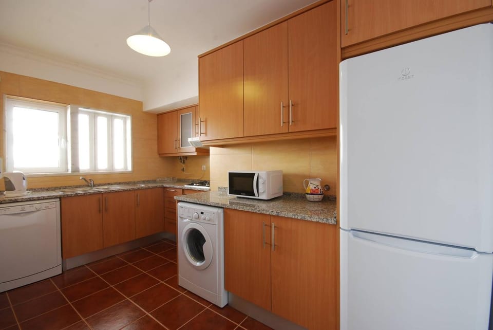 Kitchen or kitchenette, dishwasher, minibar, oven, pet friendly, stove, toaster, washing machine
