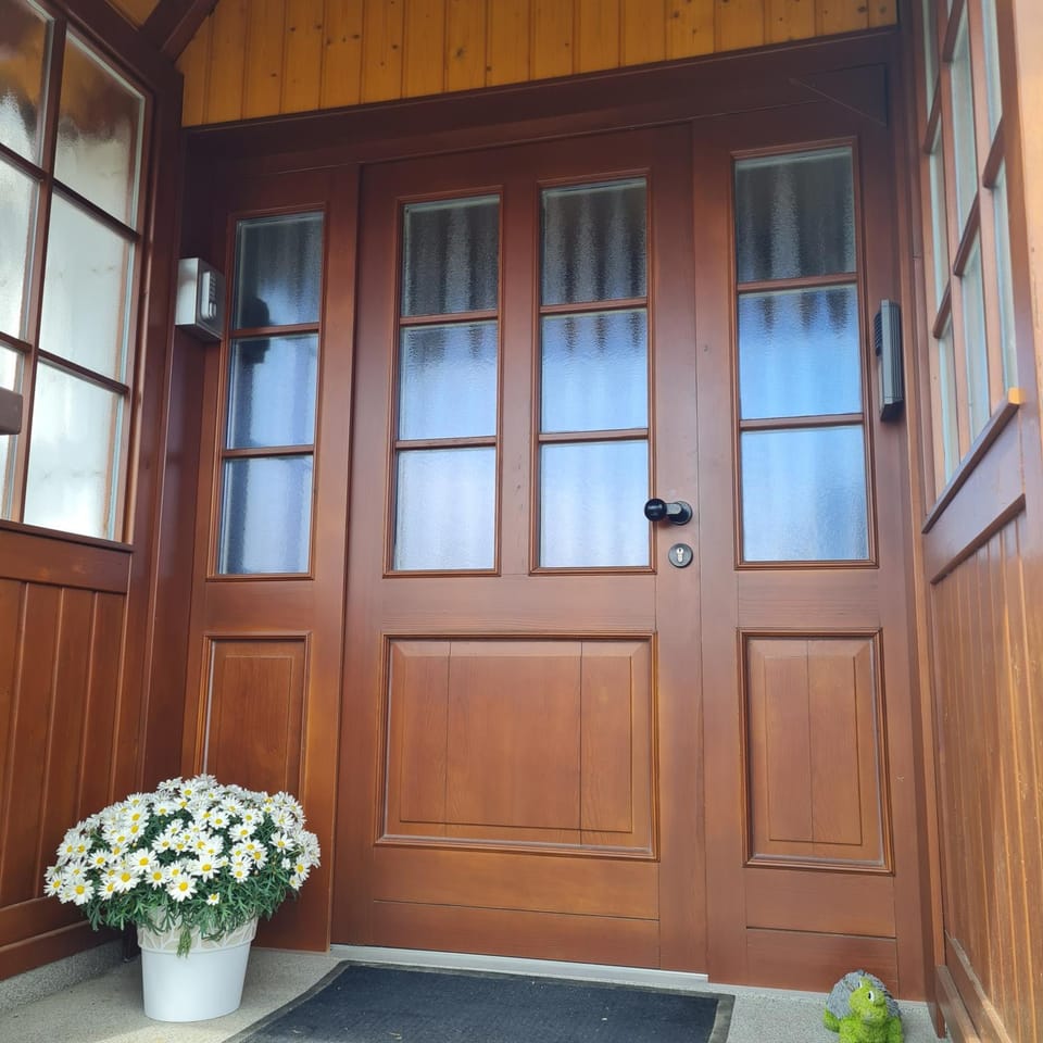Ruhige Ferienwohnung mit Balkon und Terrasse nahe Kassel Apartment in Hesse