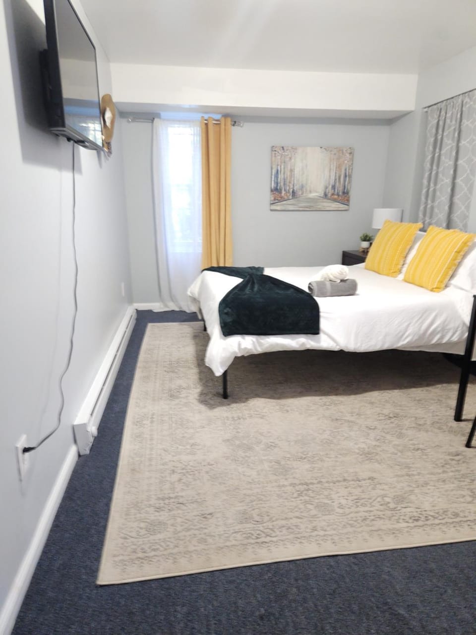 Entire 2-BED Private Apt - EWR/NYC/OUTLET MALL Apartment in Newark