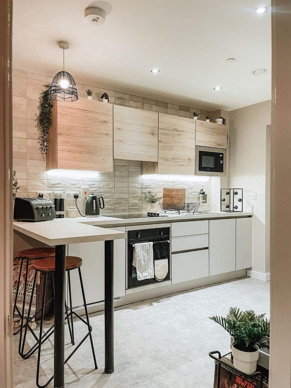 Kitchen or kitchenette