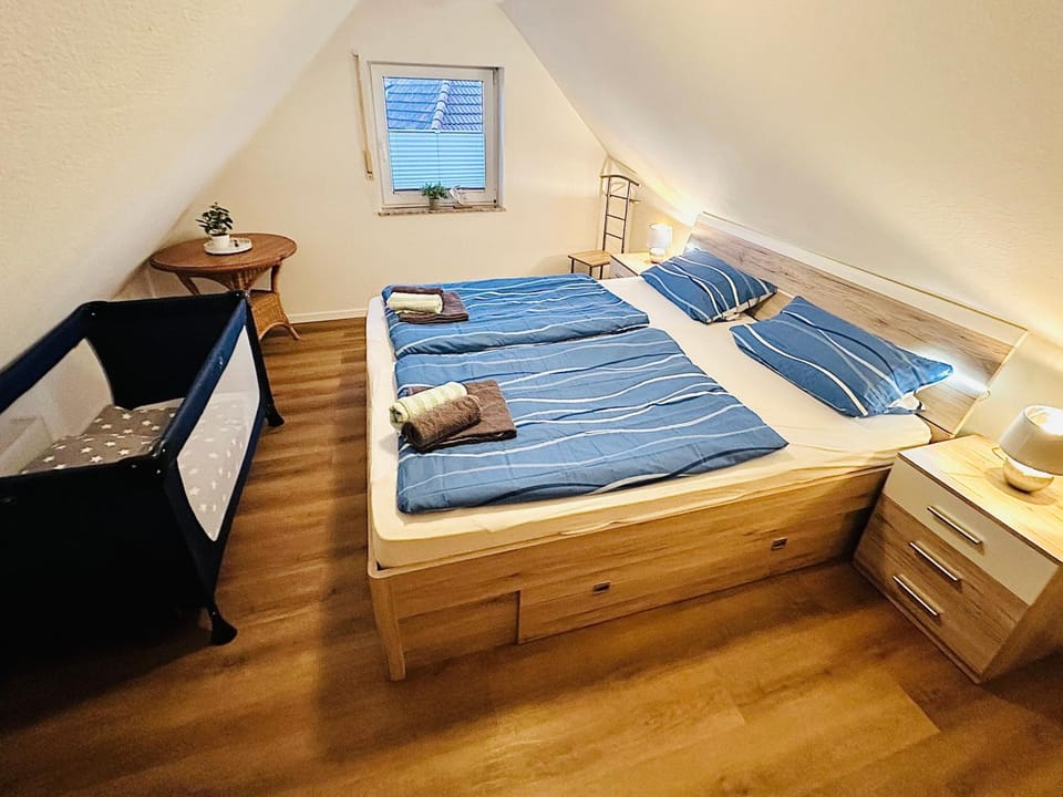 Property building, Living room, Bedroom