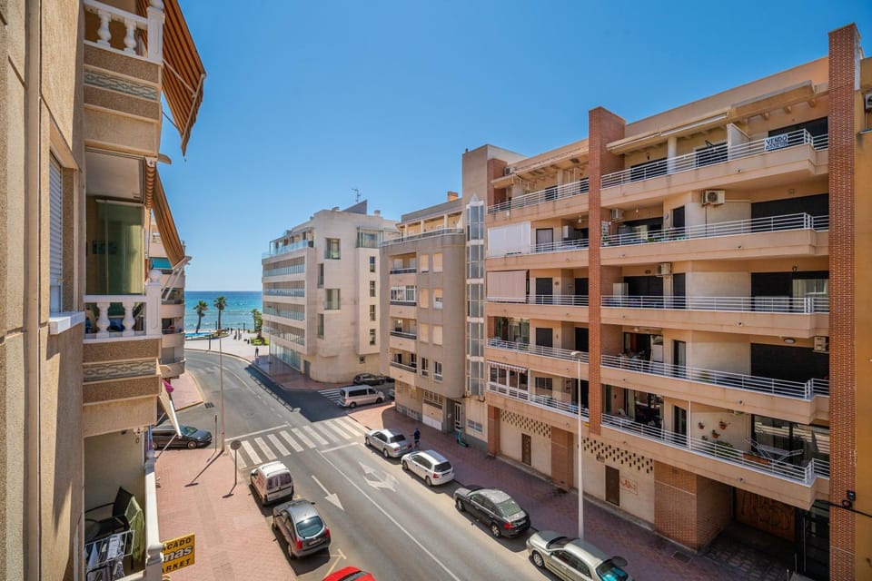 City view, Sea view