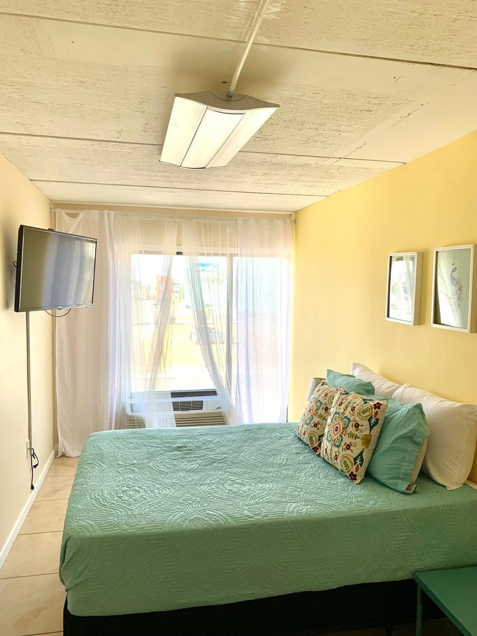 Budget Friendly Condo in the Heart of Gulf Shores! House in West Beach