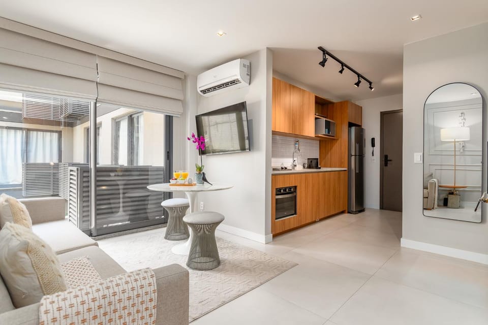 TV and multimedia, Kitchen or kitchenette, Living room, Seating area, Dining area, minibar, pet friendly, stove