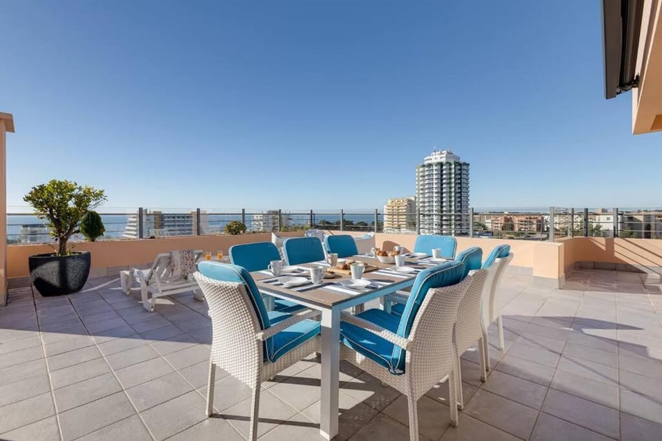 Natural landscape, View (from property/room), Balcony/Terrace, Dining area