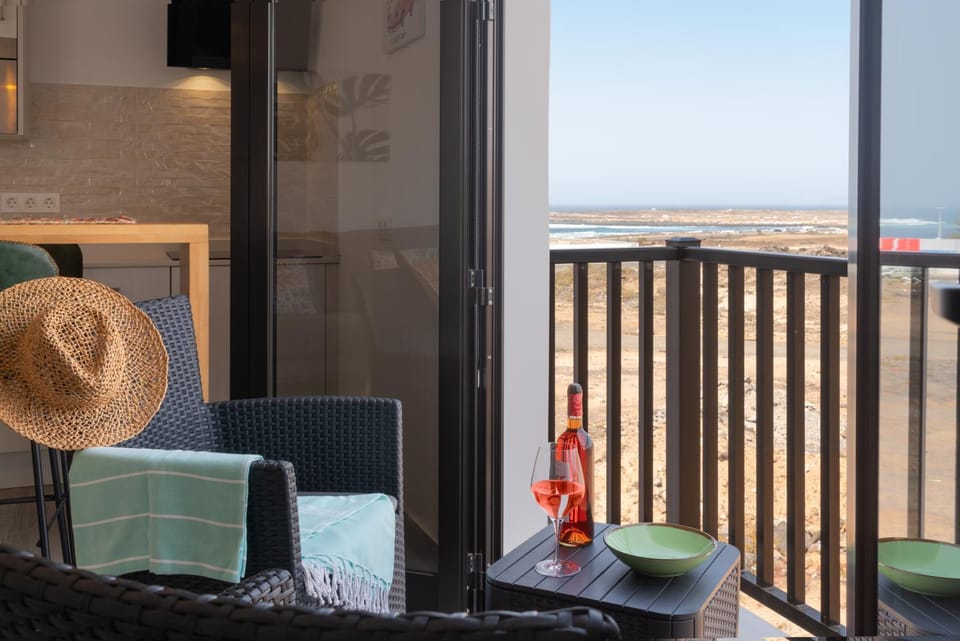 Balcony/Terrace, Living room