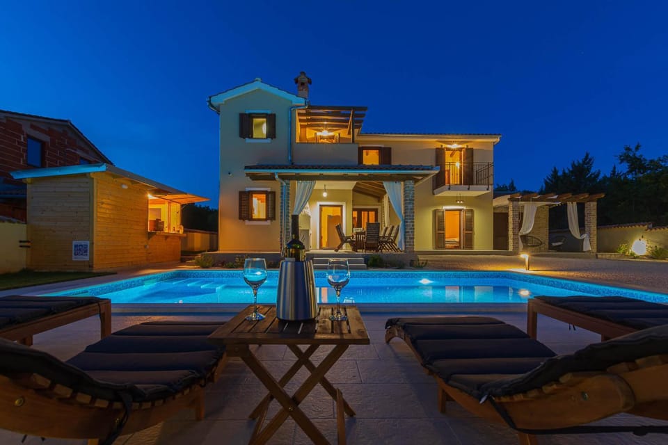 Villa David - luxurious secluded villa with a heated pool Villa in Istria County