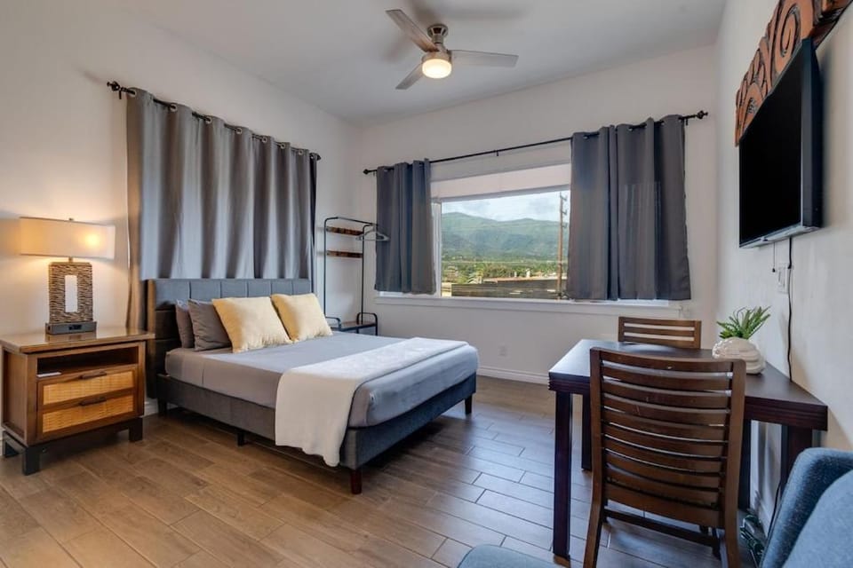 Unit 13 Waena Inn - Maui Private Suite Apartment in Wailuku