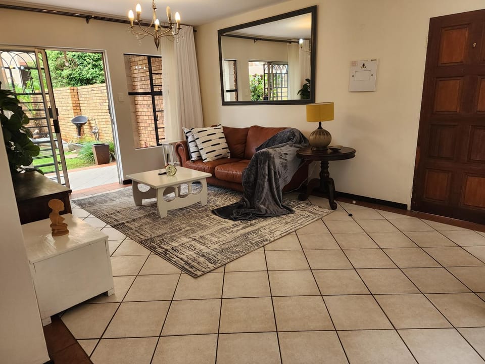 2a - 64 No load shedding 2bed 2bath with garden Apartment in Pretoria