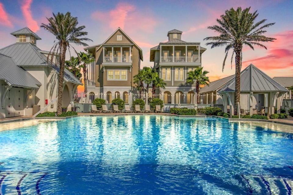 The Fairway Farmhouse House in Port Aransas
