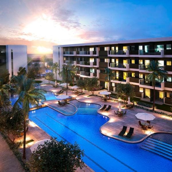 Swimming pool, Swimming pool