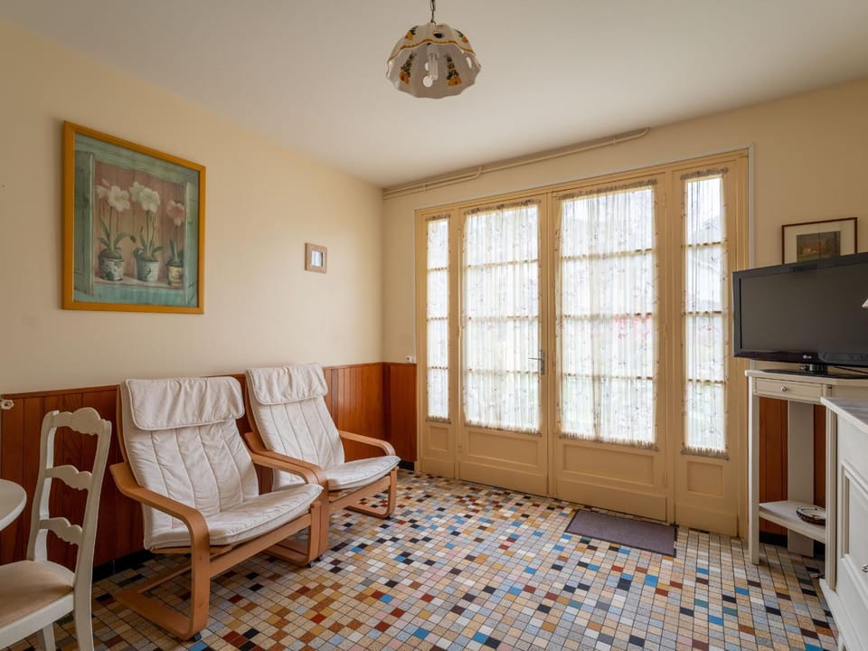 Appartement 4 pers, Pieds des Pistes Cyclables, Terrasse, BBQ, Proche Plages et Activités - FR-1-50-107 Apartment in Mimizan