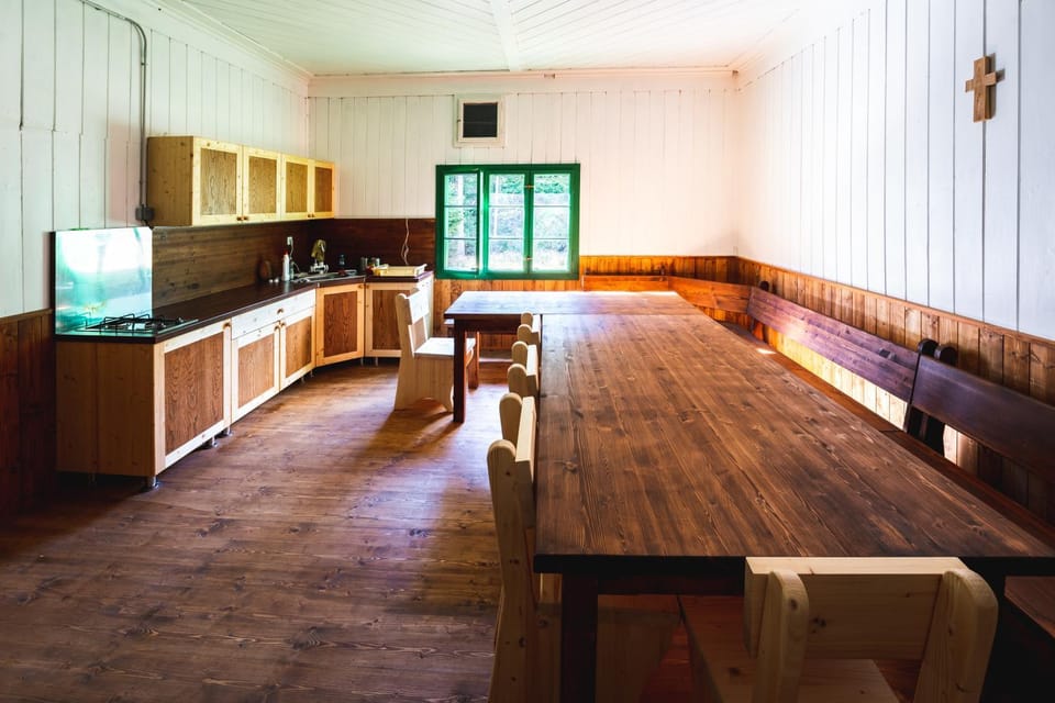 Communal lounge/ TV room, Kitchen or kitchenette