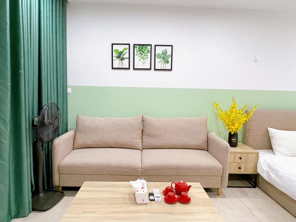 Homestay Vinhomes Dcapital 119 Trần Duy Hưng Cầu Giấy Apartment in Laos