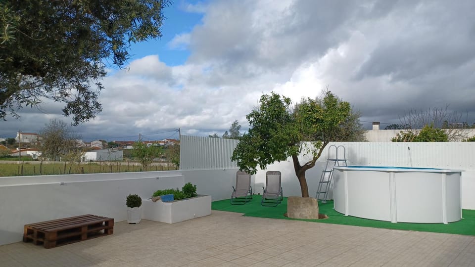 Monte do Ti'Mota House in Évora District, Portugal