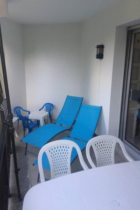 Balcony/Terrace, sunbed