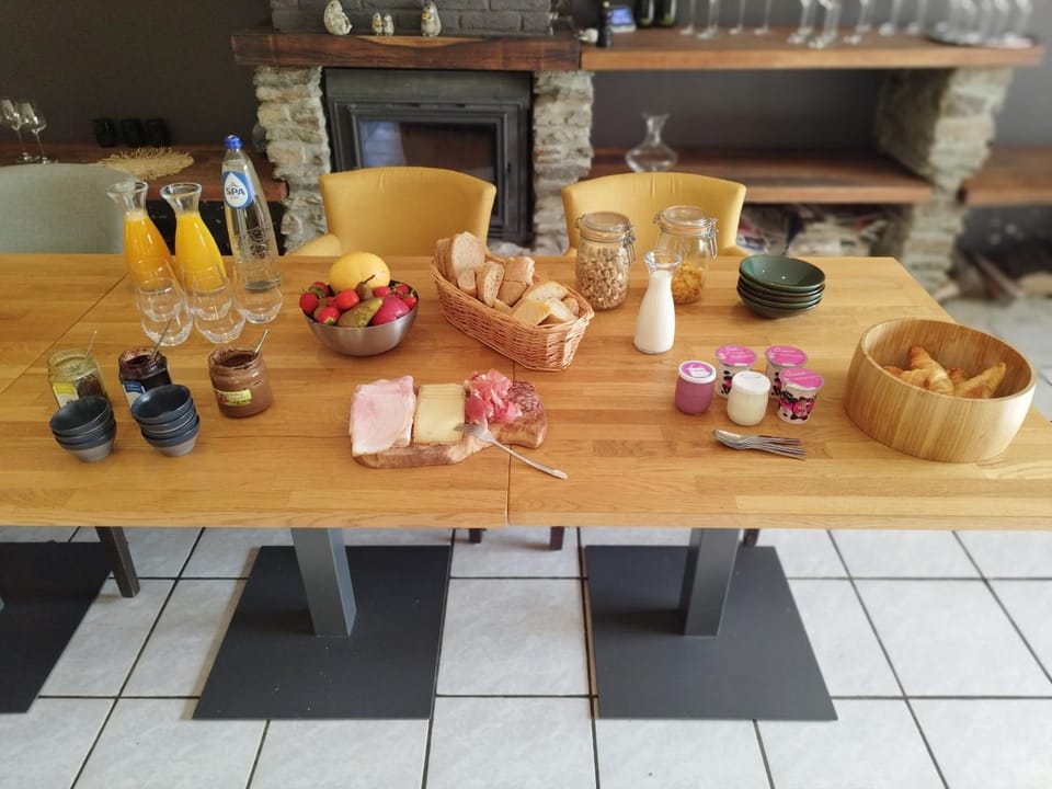 Breakfast, Buffet breakfast