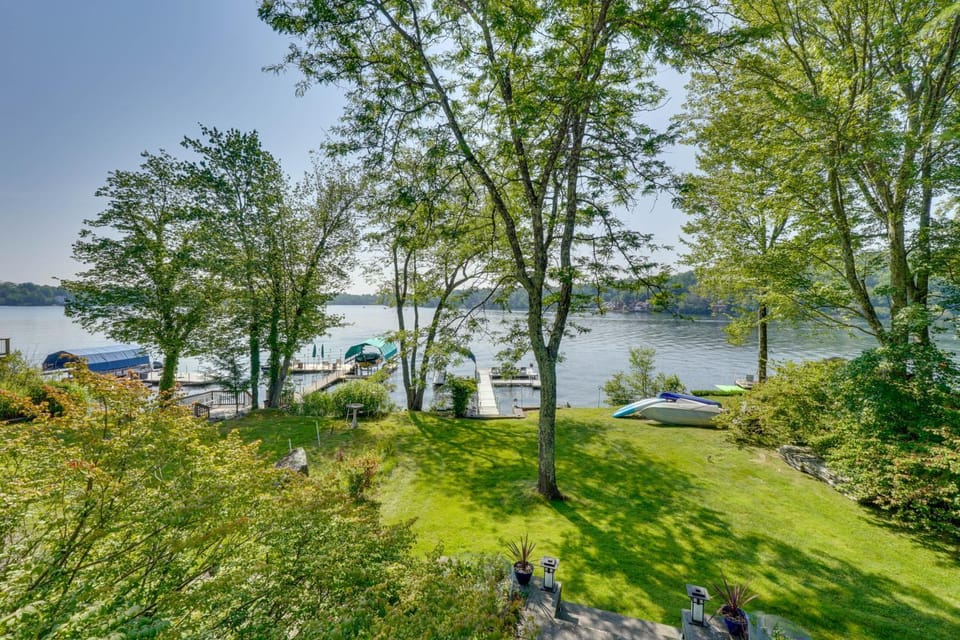 Waterfront White Lake Vacation Rental! House in Kauneonga Lake