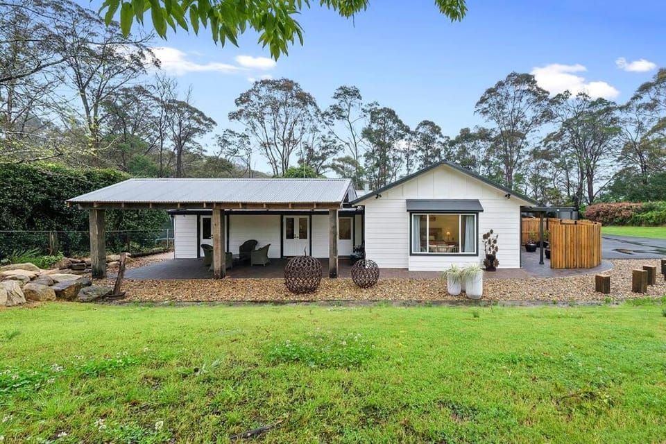 Unique and secluded Poppy Cottage House in Bilpin