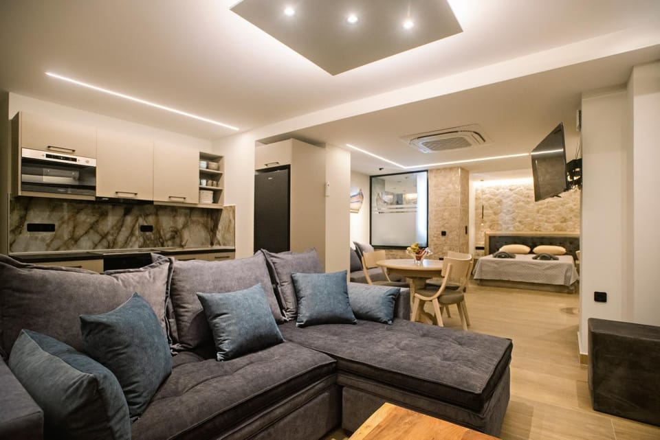 Living room, Bedroom