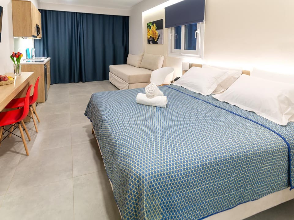 Bed, Photo of the whole room