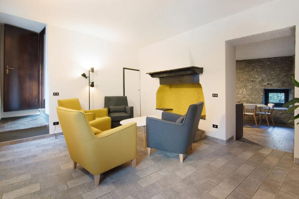 Property building, Living room