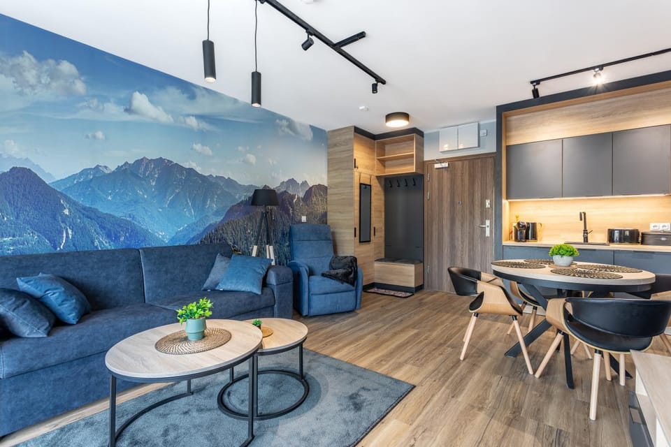 Kitchen or kitchenette, Living room, Seating area, Dining area