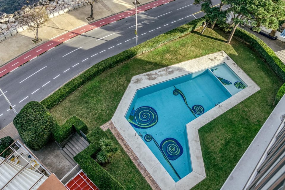 Property building, Swimming pool