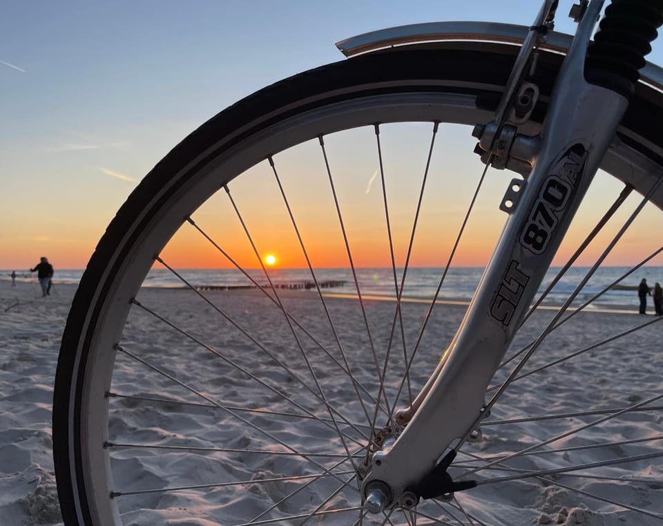 Beach, Cycling