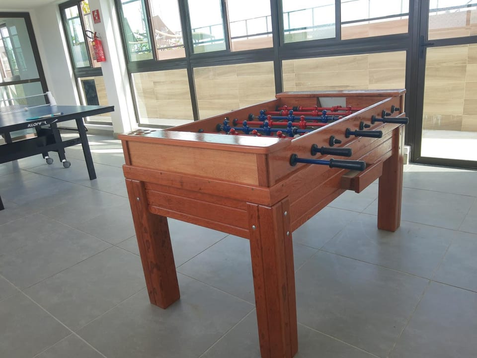 Game Room, Game Room