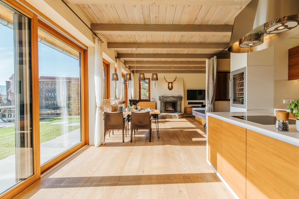 Living room, Dining area