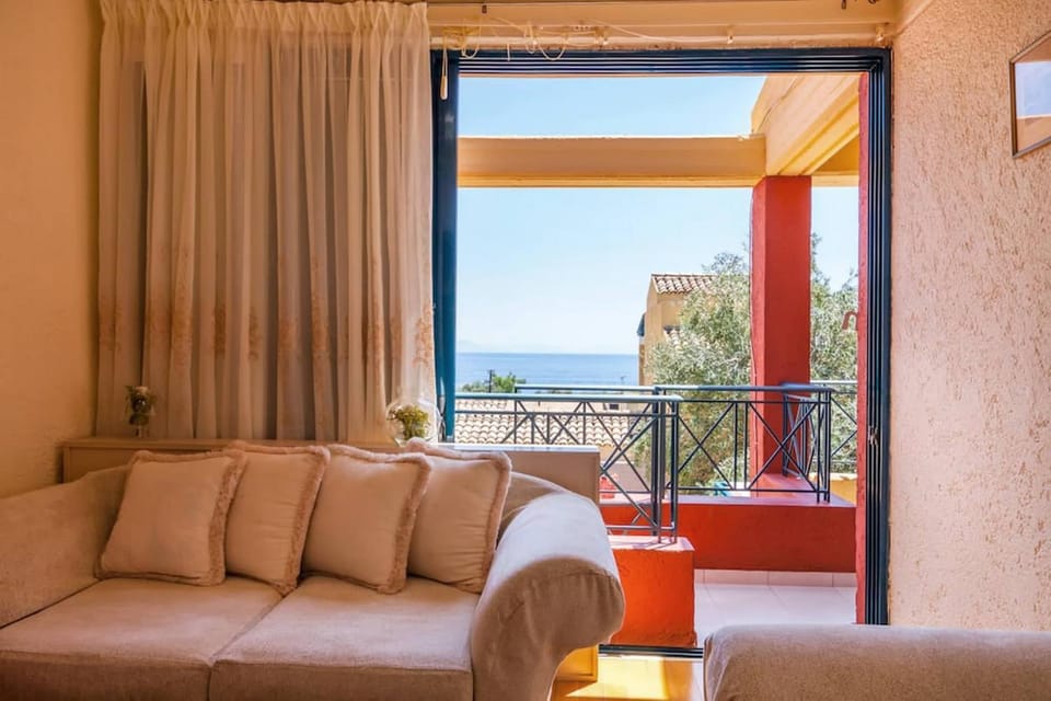 Day, Balcony/Terrace, Living room, Seating area, Sea view