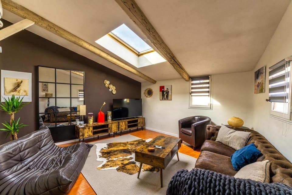 Property building, Living room