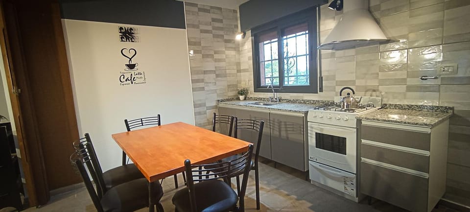 Kitchen or kitchenette, Dining area, pet friendly