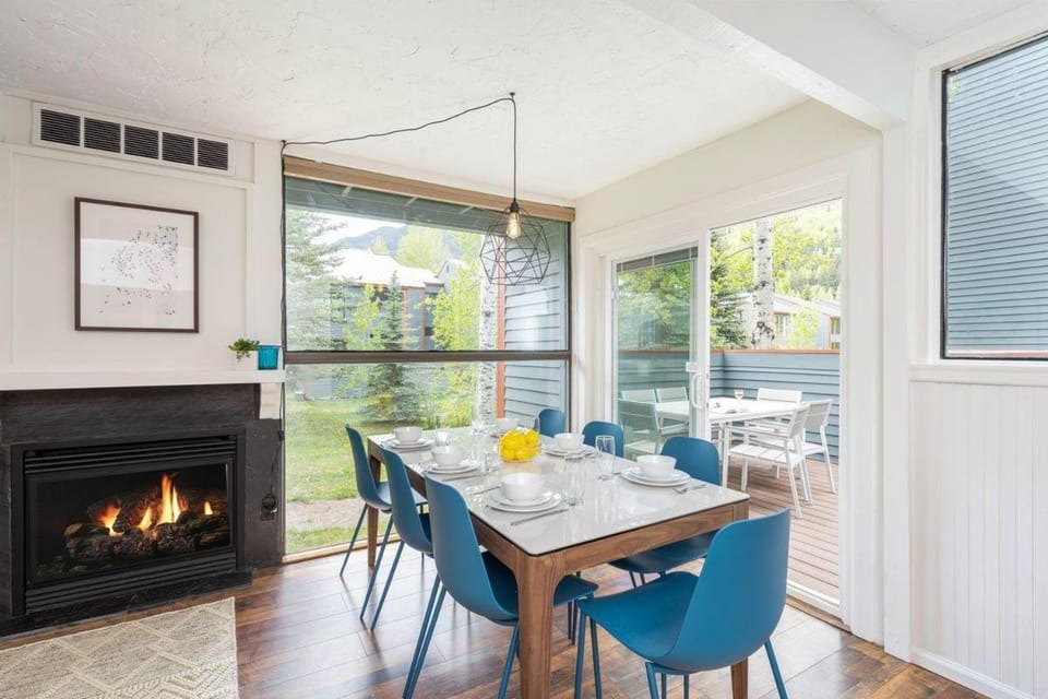 Space for All! Close to Lift 7, Fireplace, Hot Tub condo Apartment in Telluride
