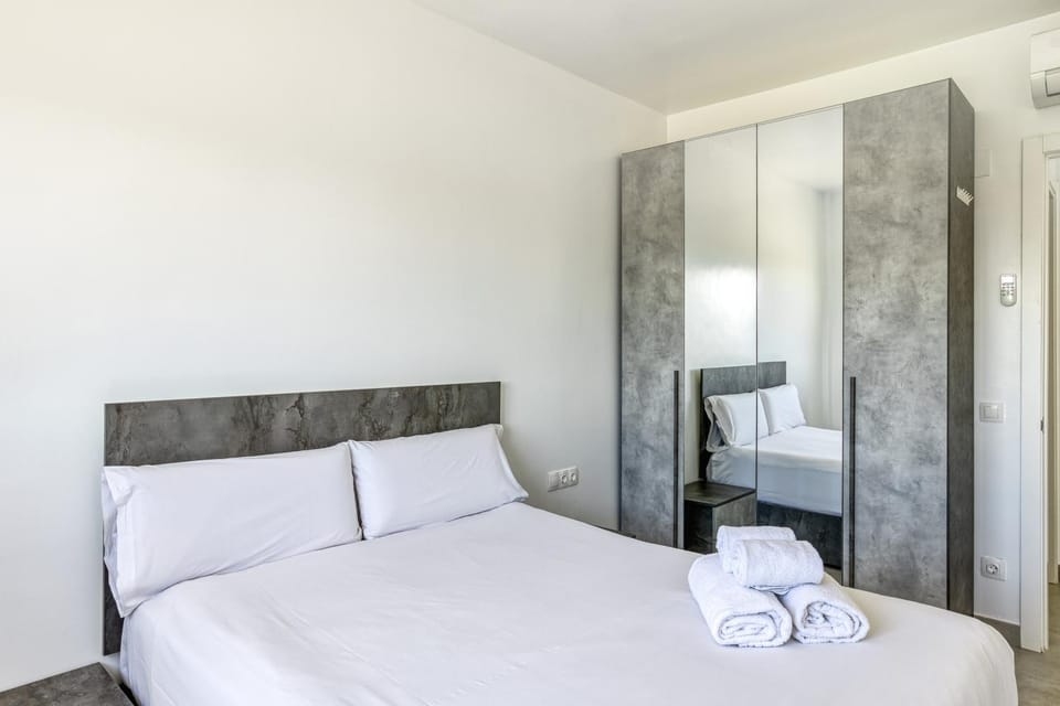 Living room, Bedroom
