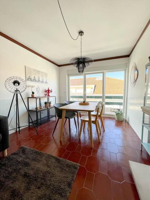 Esplanada-Zona Central-Perto Praias-Estacionamento Gratuito Apartment in Setúbal Municipality