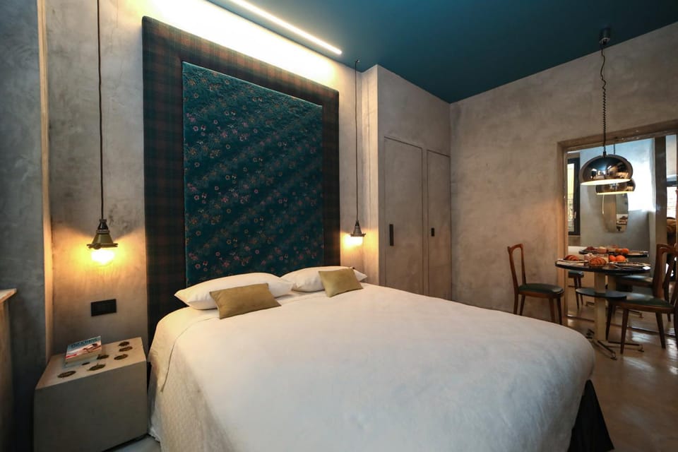 Bed, Photo of the whole room