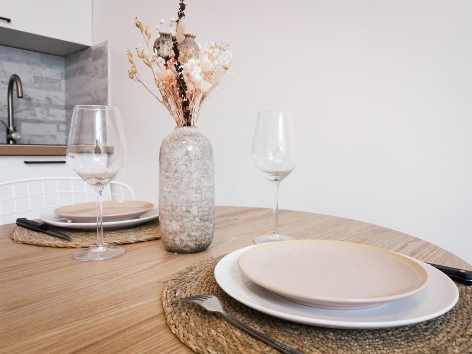 Living room, Meals, Dinner