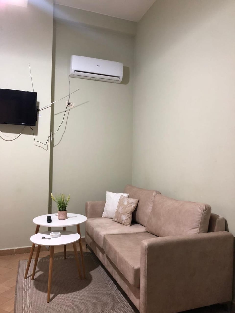Agroni Rooms-21 Apartment in Tirana