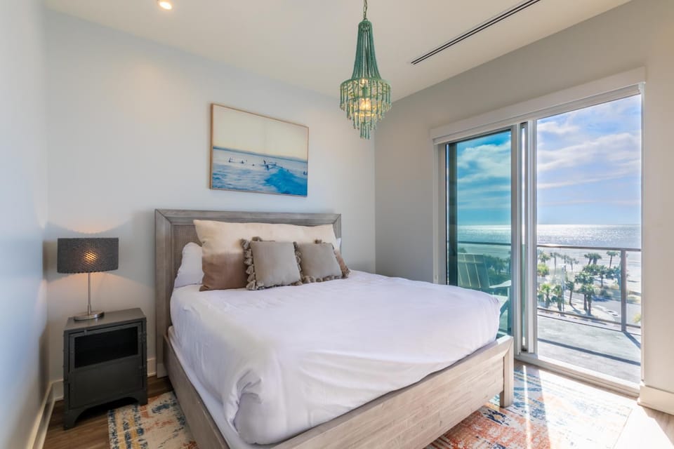 Bed, View (from property/room), Bedroom, Sea view