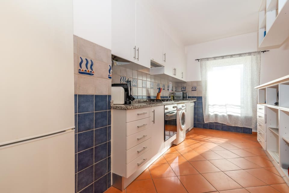 Kitchen or kitchenette, dishwasher, minibar, pet friendly, stove, toaster