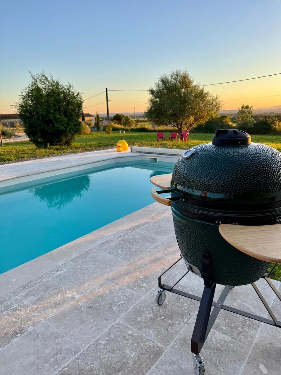 BBQ facilities, Swimming pool